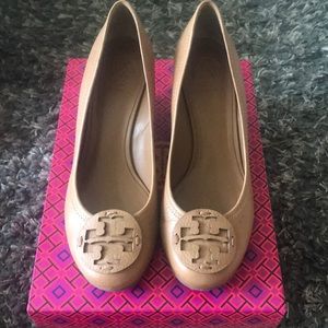 Tory Burch Tumbled Leather Wedges